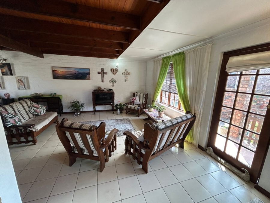 3 Bedroom Property for Sale in Denneoord Western Cape